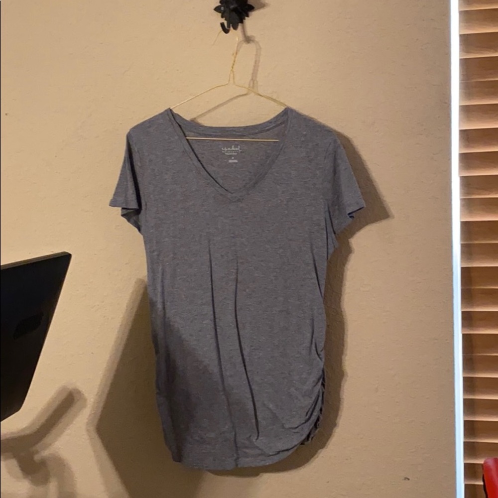 MATERNITY T-SHIRT SIZE MEDIUM